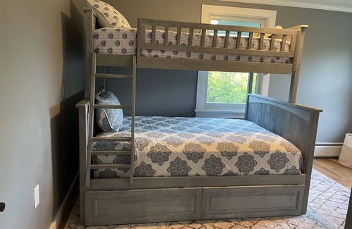 Hinsdale House | Beautiful Renovated Home, Close to Multiple Ski Mountains.