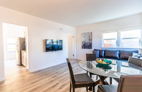 Valley Village Apartment | Beautiful&Renovated, Charming Garden Apartment in Valley Village