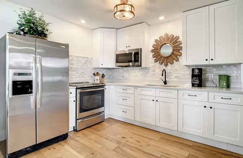 Astor House | Beautiful Riverfront Home and View on St. John's Sleeps 8!