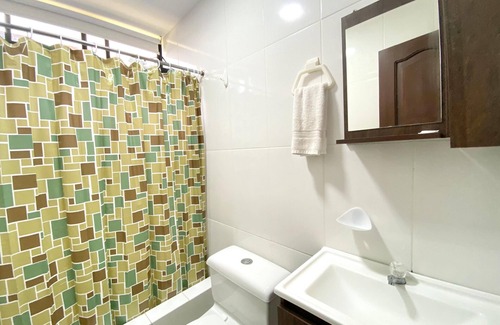 Kennedy Apartment | Beautiful Room in Ciudadela Las Garzas, next to San Marino, Guayaquil