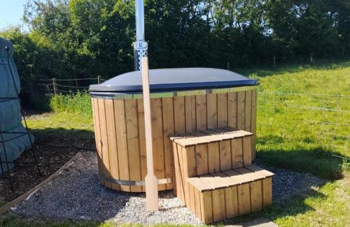 Redlynch House | Beautiful Rural Yurt with Wood Fired hot tub