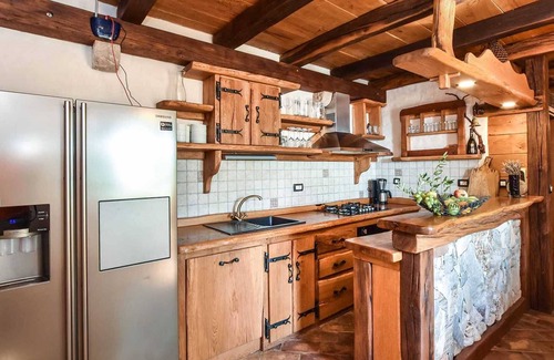 Zastrazisce Villa | Beautiful rustic stone villa on the island of Hvar