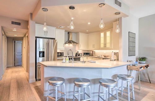 Kierland House | Beautiful Scottsdale Home - Walk to Shops & Golf