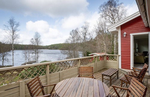 Tollered House | Beautiful House With Private Lakefront Views