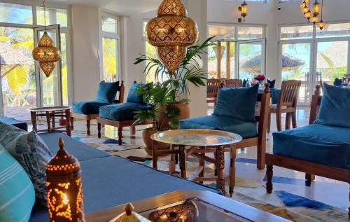 Makunduchi Villa | Beautiful Secluded 8 bedroom Beach Villa with Pool
