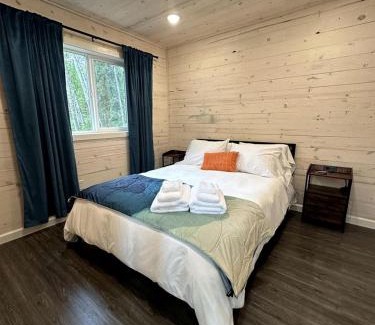 Chugiak House | Beautiful Secluded Cabin in Anchorage, Alaska