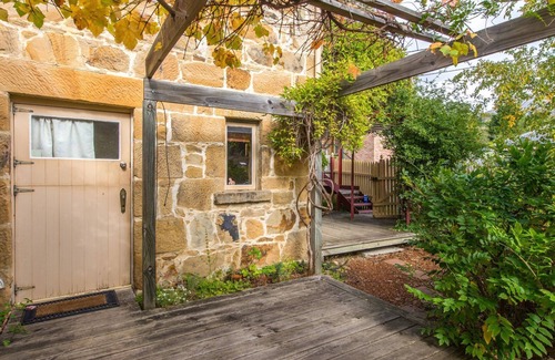 South Hobart Apartment | Beautiful self-contained studio