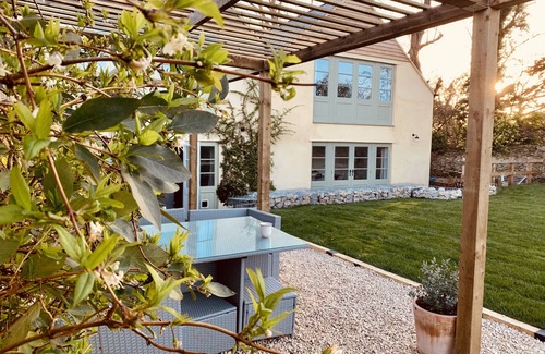 Kencot House | Beautiful, Spacious Cotswold Stone Home Away From Home