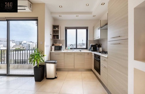 Tal-Ghoqod Apartment | Beautiful, spacious 3BR home with private Balcony