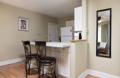 Saratoga Springs Apartment | Beautiful studio apartment in Saratoga - short walk to downtown