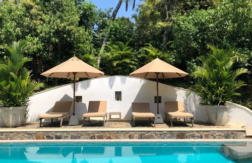 Midigama Villa | Beautiful suite in the luxurious colonial style Villas Gabrielle