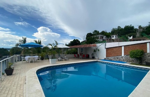 Tequesquitengo House | Beautiful Suite in Tequesquitengo with Lake Access