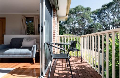 West Launceston House | Beautiful Sunny Home: Close to the CBD & Gorge