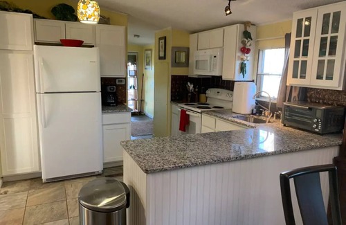 Mayhew House | Beautiful sunsets, great water views!nn
