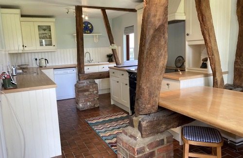 Petham Cottage | Beautiful thatched barn . Rural and peaceful , glorious grounds.