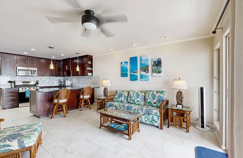 Ualapue Condo | Beautiful, Third-Floor, Oceanfront Condo w/Water Views, Shared Pool, Free WiFi