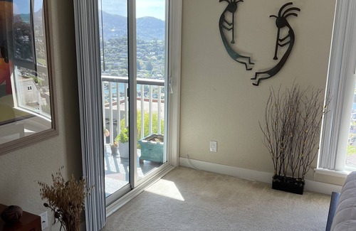 Belvedere Tiburon Apartment | Beautiful Tiburon Apartment with pool. Minutes from San Francisco & Attractions