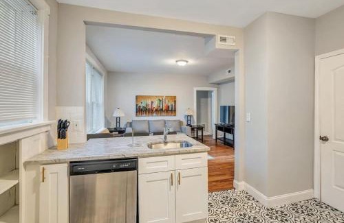 Tower Grove South House | Beautiful Tower Grove Unit Recently Renovated 2S