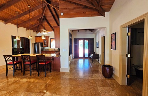 Estate River Villa | Beautiful Tropical Island Villa for big families and groups