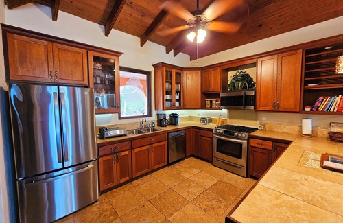 Estate River Villa | Beautiful Tropical Island Villa for big families and groups