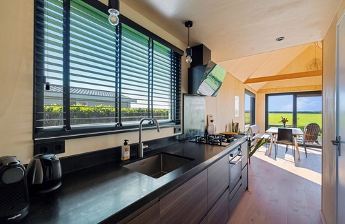 Drijber House | Beautiful unobstructed view in 3 bedroom tiny house - in the middle of Drenthe nature