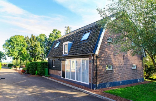 Goudriaan House | Beautiful vacation home in the middle of the Netherlands. On departure on Sunday check out 5 p.m.
