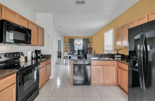 Crystal Cove House | Beautiful vacation home near Disney