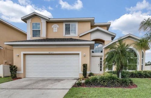 Crystal Cove House | Beautiful vacation home near Disney