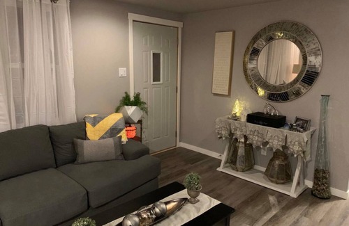 Berwick House | Beautiful Vibe and Cozy for 6