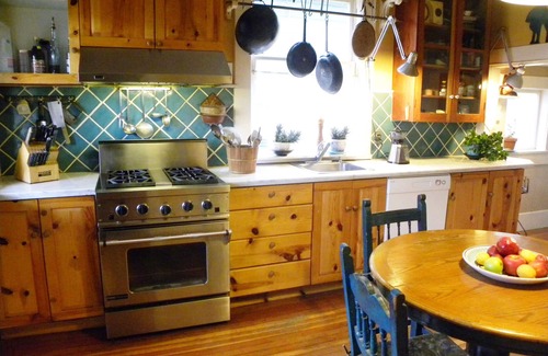 Mount Pleasant House | Beautiful Victorian Home - Central Vancouver!