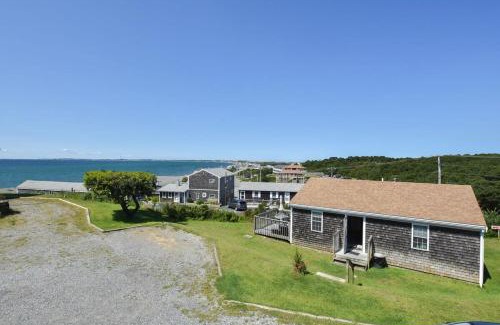 North Truro House | Beautiful Views of Cape Cod Bay