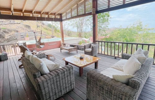 Piccadilly House | Beautiful Views of English Harbour! 4 Bedroom Property with