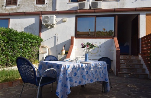 Fabrizio Villa | Beautiful villa for 4 guests with A/C, WIFI, TV, balcony, pets allowed, panoramic view and park.