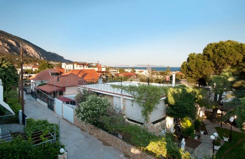 Kineta Villa | BEAUTIFUL VILLA APPARTMENT FIRST FLOOR LOCATED IN KINETTA