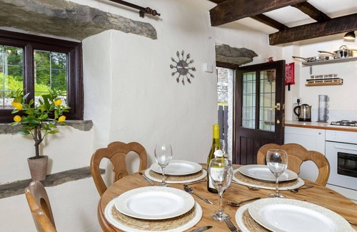 Bury House | Beautiful villa for 2 people with WIFI, TV, pets allowed and parking