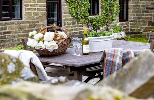 Bury House | Beautiful villa for 2 people with WIFI, TV, pets allowed and parking