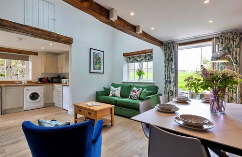 Ripon House | Beautiful villa for 4 guests with WIFI, pets allowed and parking