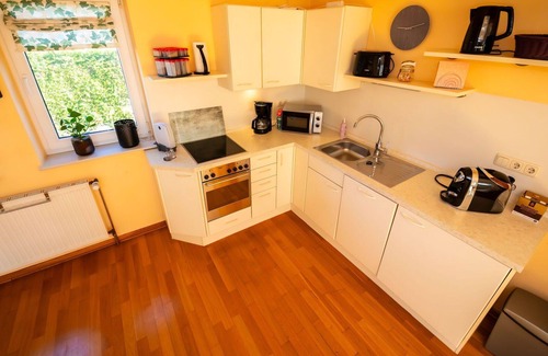 Luegde House | Beautiful villa for 4 people with WIFI, TV, terrace, pets allowed and parking