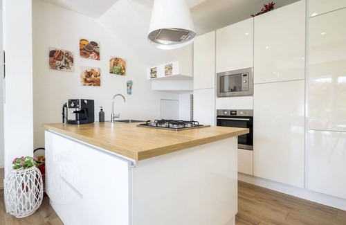 Traona Villa | Beautiful villa for 6 people with A/C, WIFI, TV, patio and parking