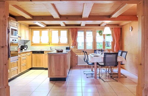 Innertkirchen Villa | Beautiful villa for 4 people with WIFI, TV, terrace, pets allowed, panoramic view and parking