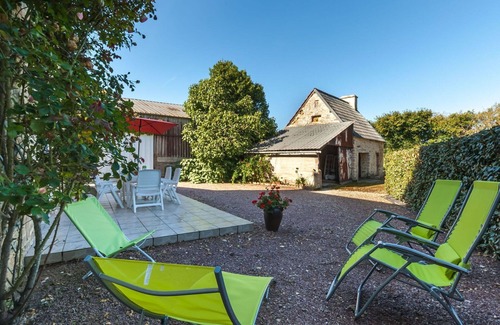 Biniville House | Beautiful villa for 7 people with WIFI, TV, terrace and pets allowed
