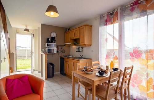 Saint-Pabu House | Beautiful villa for 4 people with WIFI, TV, pets allowed and parking