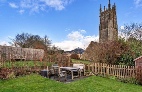 Chittlehampton House | Beautiful villa for 5 people with WIFI, pets allowed and parking