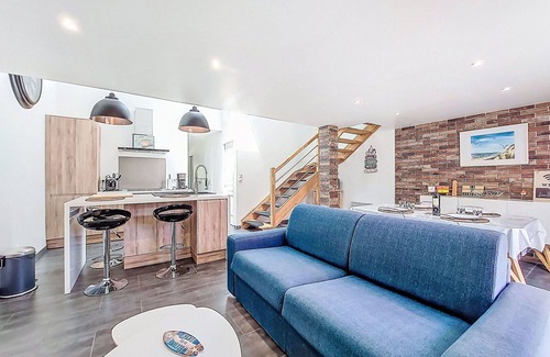 Naujac-Sur-Mer Villa | Beautiful villa for 6 people with WIFI, pool, TV and terrace