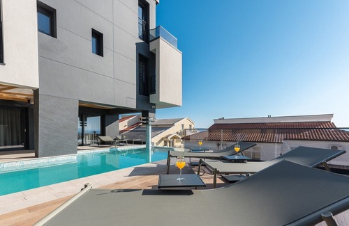 Moca Villa | Beautiful Villa Horatia