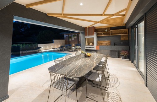 Moca Villa | Beautiful Villa Horatia