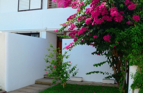 Punta Umbria Ski Chalet | Beautiful villa in a gated 50m from the beach