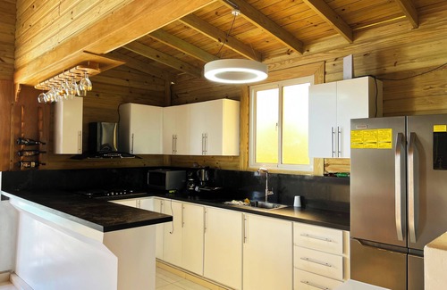 San Antonio de Guerra Villa | Beautiful Villa in Las Parras with amazing pool. Pet-friendly