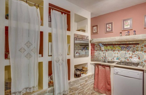 Spoleto Villa | Beautiful villa in park with spectacular view and swimming pool