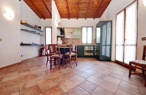 Lonato del Garda Villa | Beautiful Villa in the green hills of Lake Garda.With Pool and Air cond.